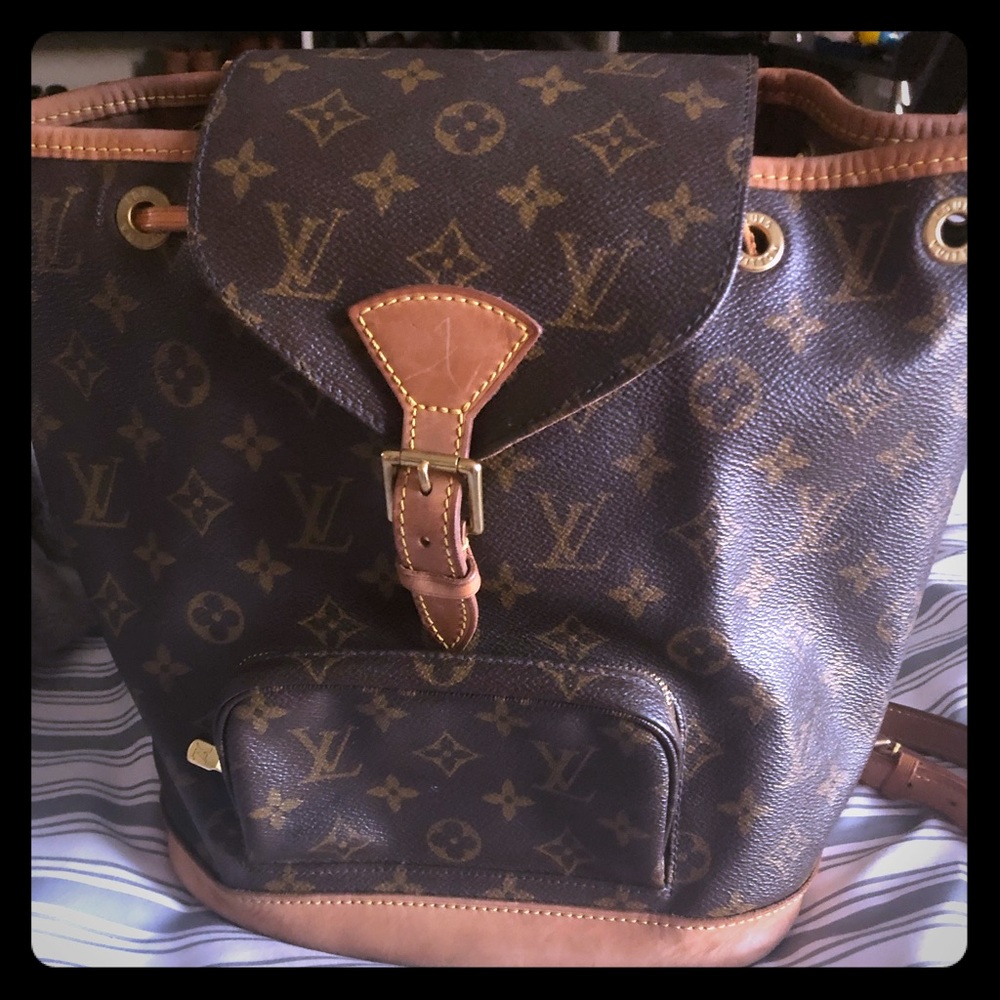 Louis Vaton!! Well taken care of.